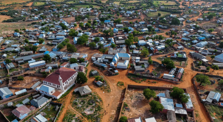 Guri ay ku shirayeen Saraaakiil AS ka tirsan oo la duqeeyey