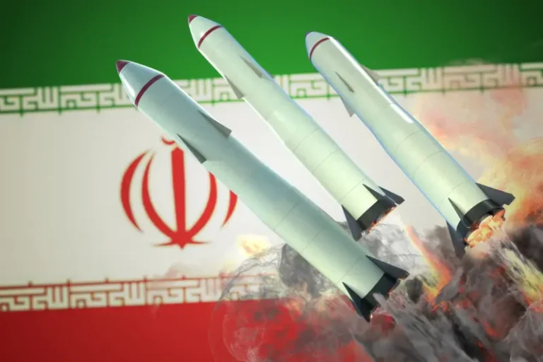 WAR DEG DEG AH: Iran oo Weerar ku qaaday Saldhigyada Mareykanka Ciraaq Qatar kuweyd iyo Baxreen.