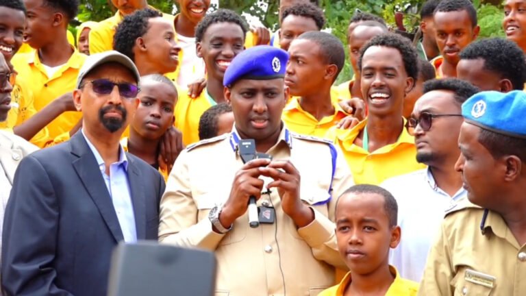 {DAAWO MUUQAALKA} Taliye Macalin Mahdi “Dhalinyarada ka gudbay fasalka 8 aad waa madaxda berito”.