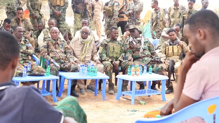 {DAAWO MUUQAALKA}  Xukun Adag oo Lagu riday Askar furimaha ku iibsatay qoryihii ay wateeyn.