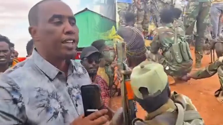 {DAAWO MUUQAALKA} FALAQEEYNTA ”100 ASkari oo ka tirsan Jubaland oo isku dhiibay Dowladda iyo qabsashada Balad Xaawo”