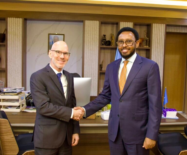 Maxeey tahay Sababta uu Wakiilka Gaarka ah ee Qaramada Midoobay u tagay Wasaaradda Maaliyadda Soomaaliya.?