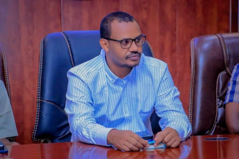 Madaxweyne ku Xigeenka SCC KHAATUMO Ma aqbaleeyno Tallaabada ay qaaday Puntland.