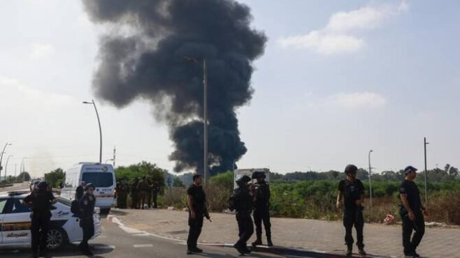 9 qof ayaa lagu dilay weerar lagu qaaday maxkamad ku taal dalka Iran,