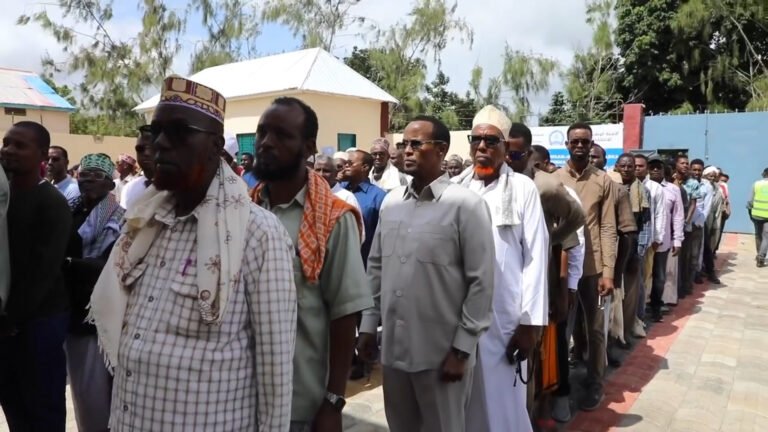 {DAAWO MUUQAALKA} Is Diiwaan galinta Doorashada Dad weeynaha oo ka Billaabatay Jowhar