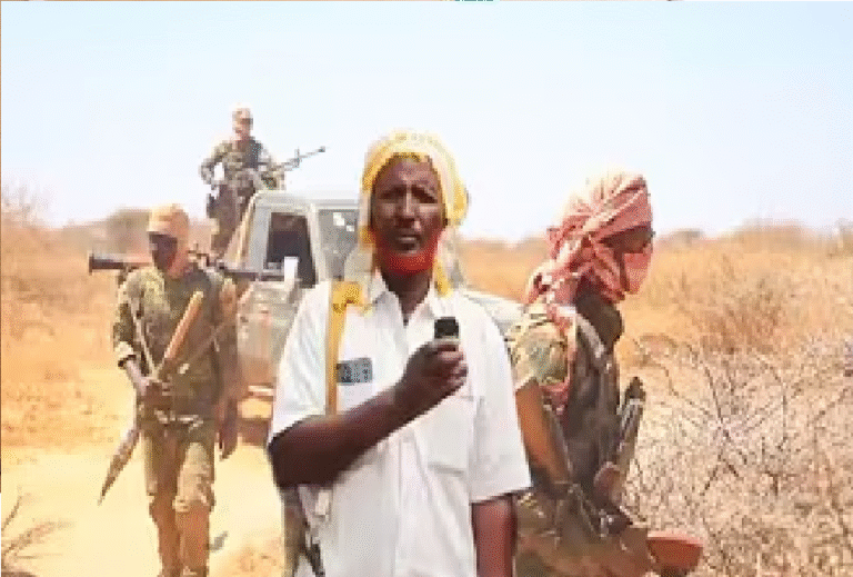 {DAAWO MUUQAALKA}  Anaga kama daaleyno adagaalka AS Dhulkeena Meel ugama socono.