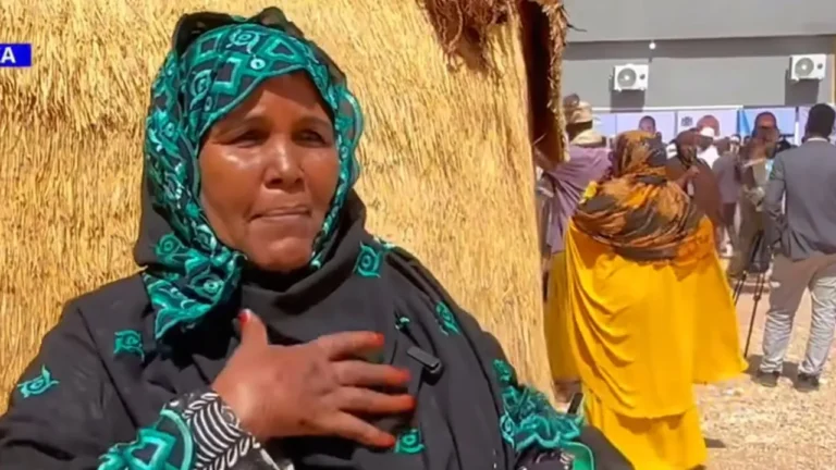 {DAAWO MUUQAALKA} Hooyaa ahay Si aan shirkaan kaga qeeyb galo Xamar ayaa ugu soo tagay.