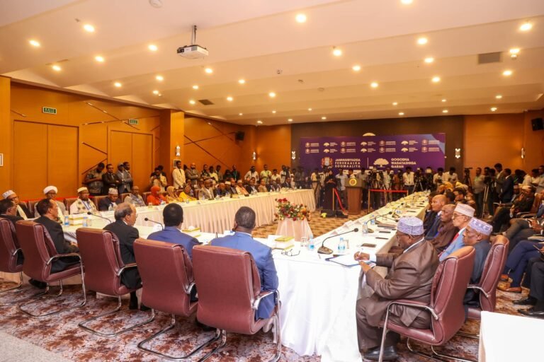 Mucaaradka oo kulan xasaasi ah ku yeeshay guriga Rooble kadib fashilka wada-hadallada Xasan’