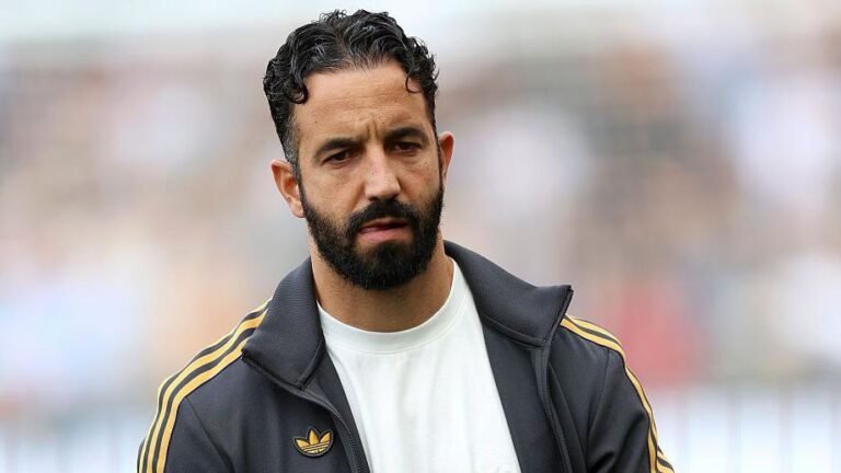 Manchester United oo xaaladda ku xuntahay.