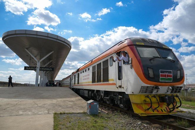 China-built Mombasa-Nairobi railway marks 3,000 days of safe operation.