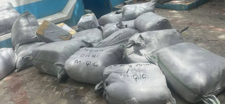 Somali government presents drugs seized at Mogadishu Airport.