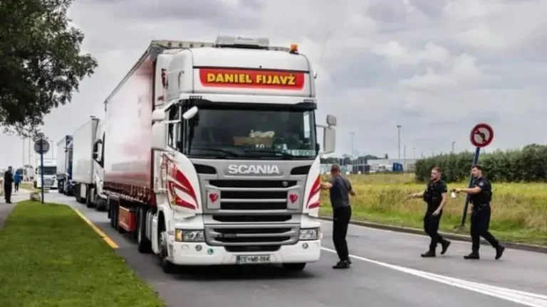 Tahriibayaal khayaano cusub ku gali rabay Dalka Ingiriiska oo La qabtay.