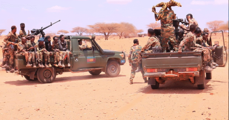 {DAAWO MUUQAALKA} Saraakiil ciidan oo Gaaray Magaalada Balad Xaawo.