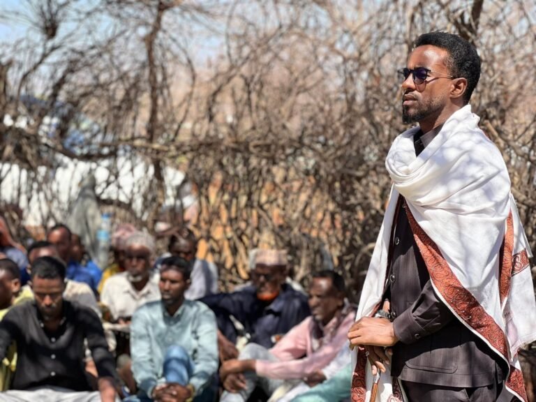 Maamulka gobolka Hiiraan oo ku Guuleystay in ay Heshiisiiyaan Labo beelood oo Colaad ka dhaxeysay.