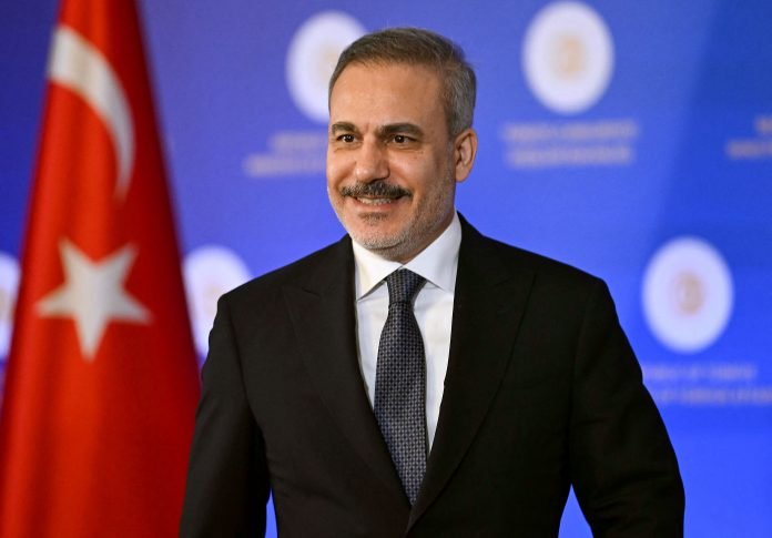 Turkiga Miyaa dhax dhaxaadinayo Soomaaliya iyo Imaaradka.?