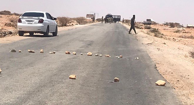 Maxaa keenay in Ciidamo Puntland ay xirtaan Wadada garoonka diyaaradaha Garowe.?