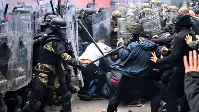 Dibadbaxyo waa weyn oo ka socda Israa’iil iyo waddooyin la xiray?