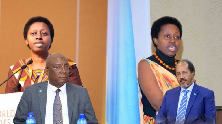 {DAAWO MUUQAALKA} MW Xasan sheekh oo ka tacsiyadeeyey Geerida Madaxii taageerada Qaramada Midoobay ee Soomaliya.;