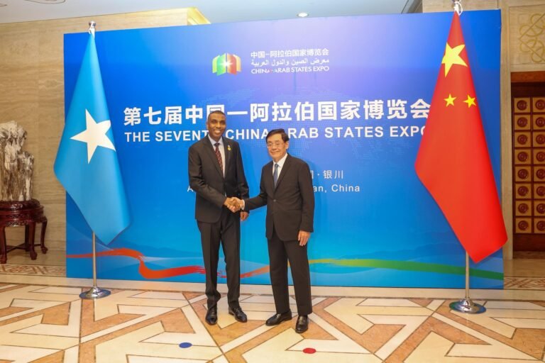 Ra’isul Wasaare Xamsa oo la kulmay Madaxda Shiinaha.