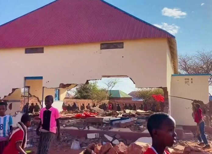 masjid ku yaala Galgaduud Oo Dab la qabad siiyay ..