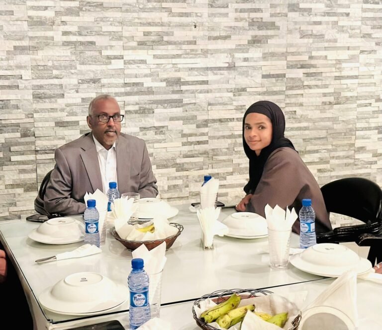 Xildhibaaan Abdirizak oo kulan Soo dhaweyn ah u Sameeyay Feeryahanada Soomaaliyeed ee Ramlo Cali.