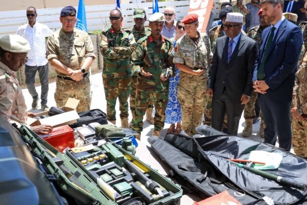 DFS oo lagu wareejiyay gaadiid dagaal.