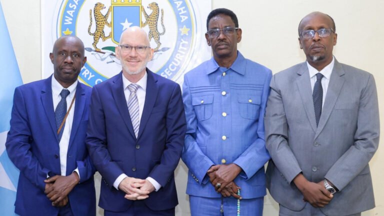 {DAAWO MUQAALKA} Maxay ka wada hadleen Madaxda Qaramada Midoobay iyo kuwa soomaaliya ee Muqdisho ku kulmay?