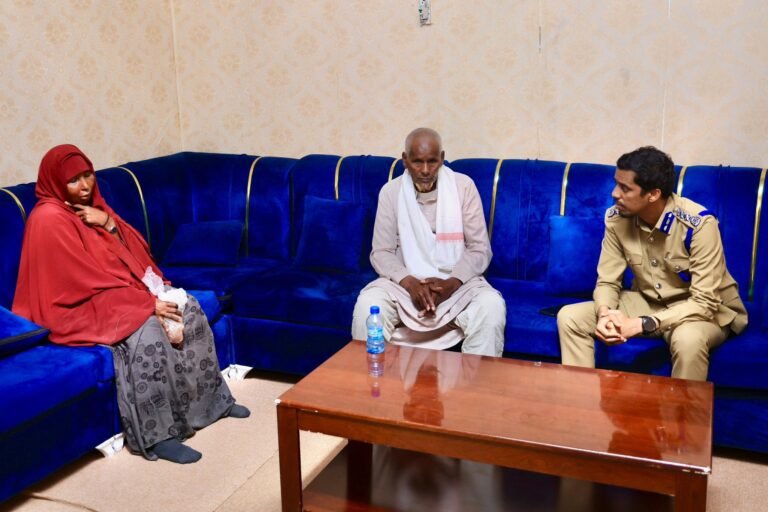 {DAAWO SAWIRADA} Taliye Asad Diyaano oo la kulmay Hooyo iyo Aabbe Soomaaliyeed oo Maanta la jir dilay.