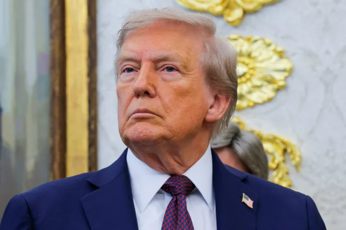 Trump oo magaca ka bedelay Wasaaradda Gaashaandhigga.