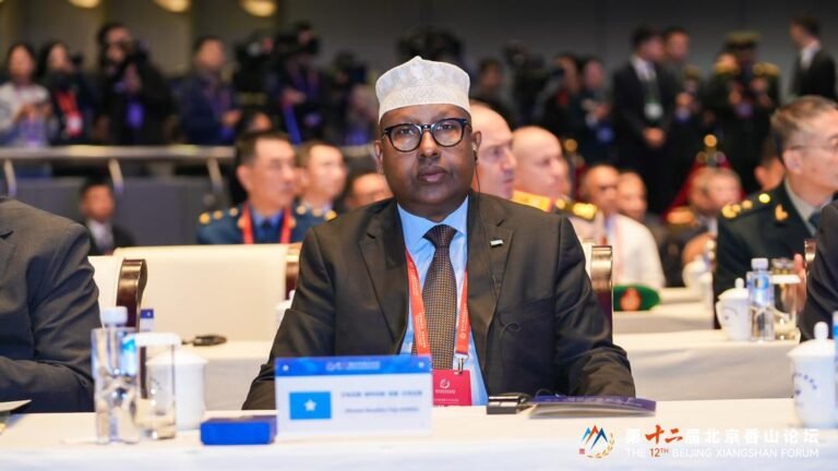 {DAAWO SAWIRADA} Wasiirka Gaashaandhigga DFS oo ka qeyb galay furitaanka 12-aad ee Madasha Caalamiga ah ee Difaaca Beijing.