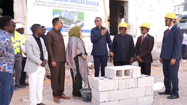 Prime Minister Hamza Lays Foundation Stone for New Ministry of Education Headquarters in Mogadishu.