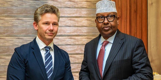 Wasiirka Gaashaandhigga Sweden oo Muqdisho u yimid si uu u Xoojiyo Iskaashiga Difaaca ee Soomaaliya iyo Sweden?