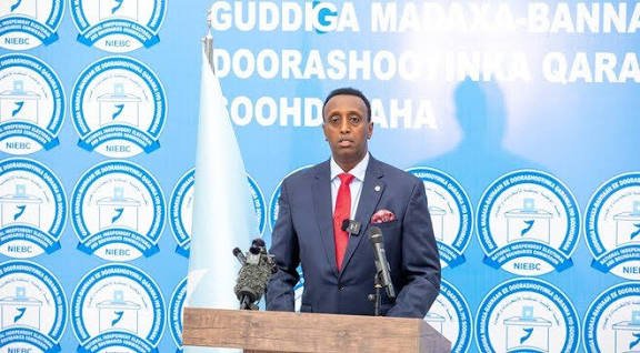 Guddoomiyaha Guddiga Doorashooyinka Qaranka oo sheegay in gabagabo marayaan howshii diiwaangalinta