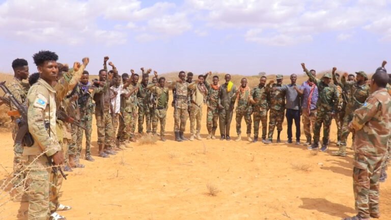 Saraakiil ka tirsan kooxda AS oo lagu dilay Gedo