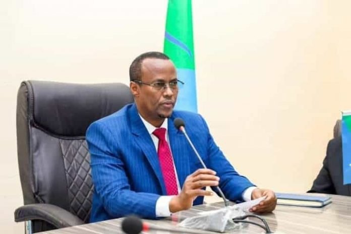 Cali Guudlaawe oo xil ka qaadis ku sameeyay 6 Garsoore