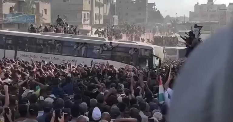 {DAAWO SAWIRADA} Maxaabiista Falastiin ee laga Daayay xabsiyada Israaiil oo gaaray Marinka Qasa.