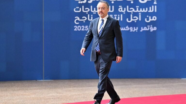 13 sanno kaddib Turkiga oo Safiir u Magacaabay Suuriya