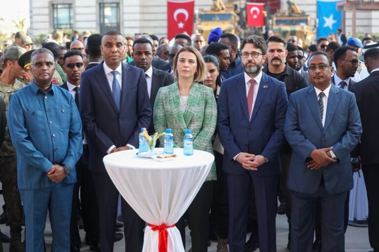 RW Xamsa “Xiriirka diblumaasiyadeed ee u dhexeeya Soomaaliya iyo Turkiga, waxaa astaan u ah lixdan sano.