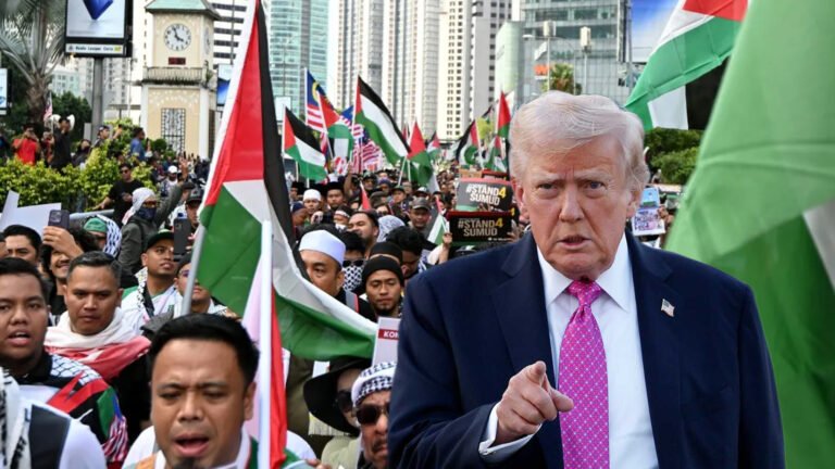 {DAAWO MUQAALKA} Muslimiinta Malleesiya oo dhigay banaanbax ay kaga soo horjeedaan Trump