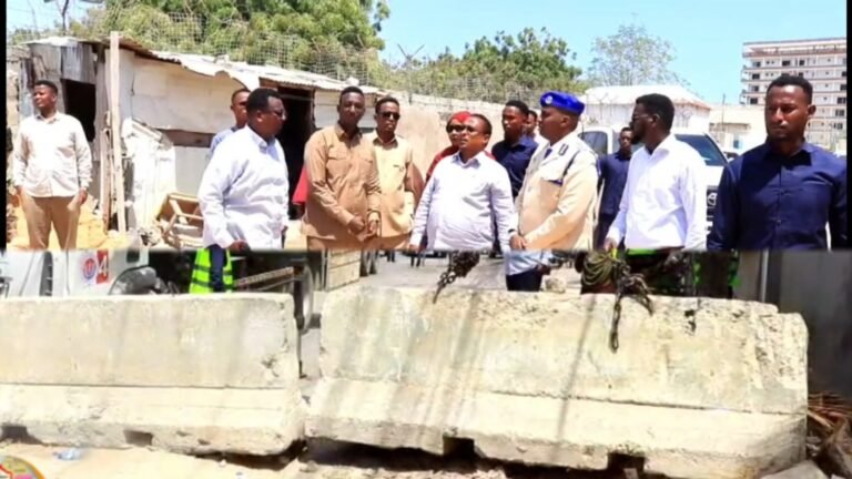 {DAAWO MUQAALKA} 10 Sano kadib wadada Garoonka Aadan Cadde ee Mudisho oo dib loo furay.