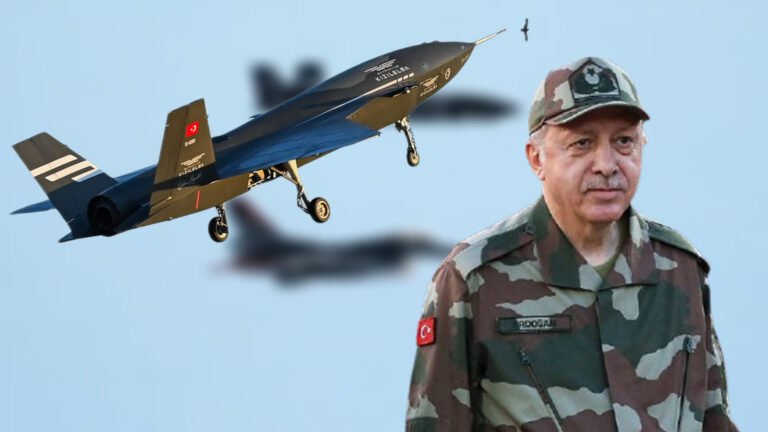 {DAAWO MUQAALKA} Turkiga oo soo saaray Diyaarad Drone ah oo hawada kula Dagaalami karto Mareykankan