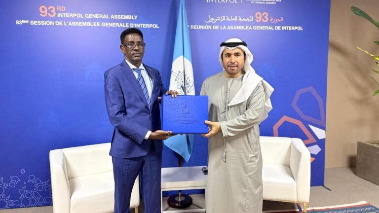 Soomaaliya iyo Interpol oo ka wada hadlay amniga