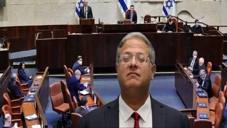 Maxay tahay sababta Baarlamaanka Israa’iil loogu qaybiyey nac-naca.?