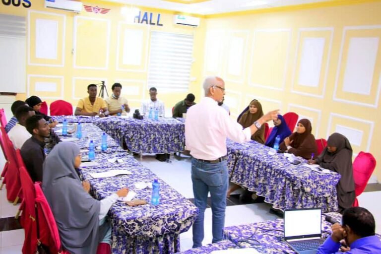 FESOJ oo maanta 20 Wariye oo Tababar uga furay Kismaayo. 