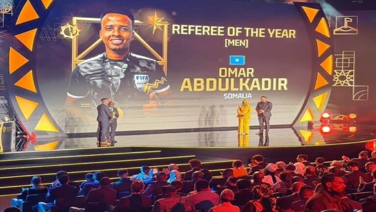 Cumar C/qadir Cartan oo ah Garsoore Soomaali ayaa loo doortay Garsooraha ugu Fiican Qaaradda Afrika.