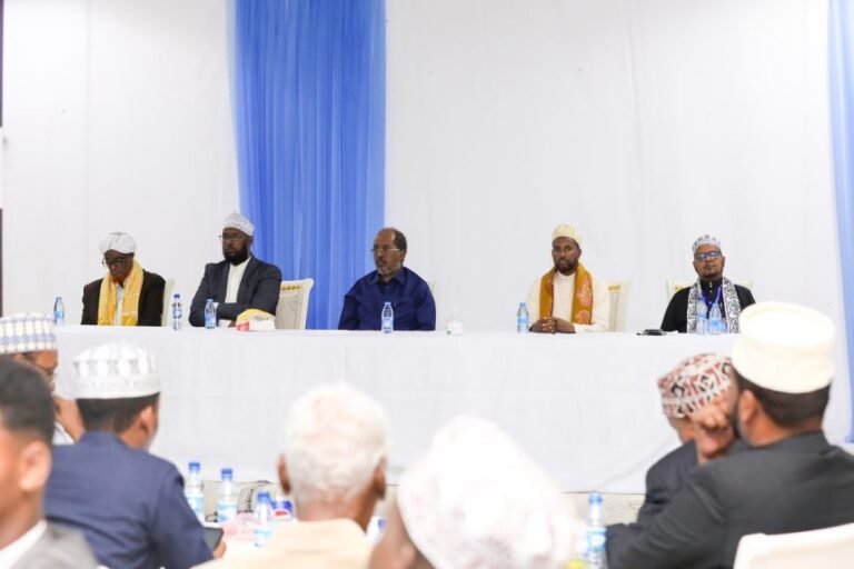 President Hassan Sheikh Hosts Banquet for Somali Scholars Following Conclusion of 3rd National Conference