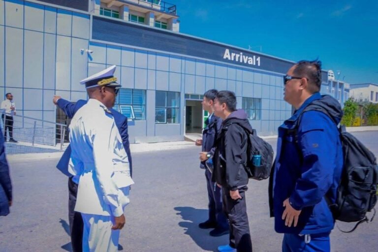 {DAAWO SAWIRADA} Saraakiil sare oo ka tirsan ciidanka ilaalada xeebaha Taiwan oo gaaray Somaliland.