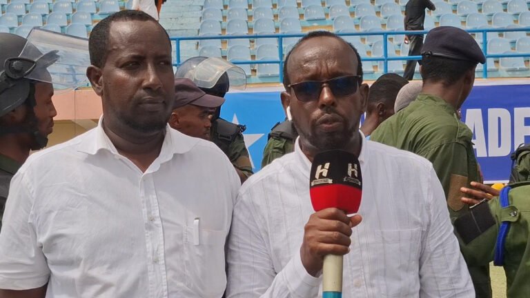 {DAAWO MUQAALKA}  Qaar mid ah shacabka Muqdisho oo si adag uga facliyay xadgubka ay Israa’iil ku heyso Soomaaliya