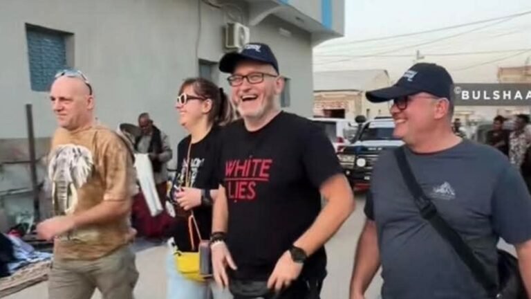 Puntland oo maanta koox ajaaniib dalxiisayaal ah ka hor istaagey in ay ka dhoofaan  Garoowe.