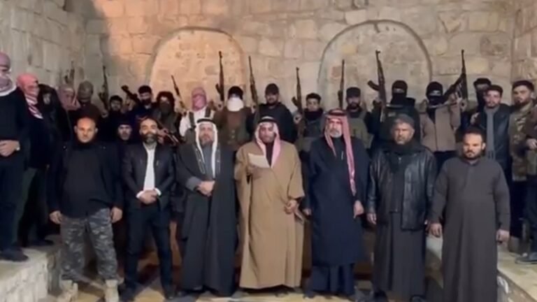 Hoggaamiyayaasha qabiilka Carabta ee Suuriya oo isku raacay in ay ka hortagaan ciidanka Kurdida.